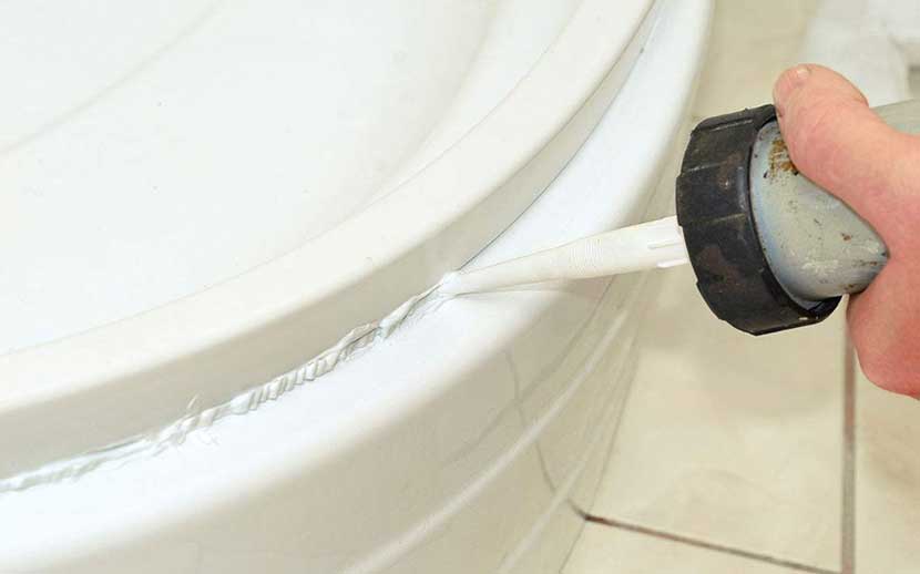同樣型號(hào)的玻璃膠在室內(nèi)使用正常，為什么在室外使用會(huì)開裂？
